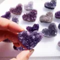 Natuurlijk hartvormig Uruguay amethist druzy cluster exemplaar voor decoratie in huis - Hart Amethistgroep (3-4cm) / Amethistgroep ca. 3-4 cm Willekeurig
