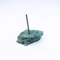 Naturblauer Kristallstein-Räucherstäbchenhalter für die Meditation - Apatit / 3-5CM
