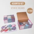 Lujoso set de regalo de 12 velas perfumadas con latas decoradas con mandalas - Juego de caja de regalo de 12 piezas / Fresia