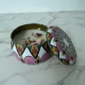 Handmade soy wax candle with dried flowers in a colorful mandala pattern decorative tin box - 6x4cm / Vanilla Cream
