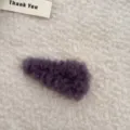Lindo clip de pelo de felpa morada con piel sintética para un estilo de otoño e invierno - Clip BB de Peluche Triangular / Púrpura