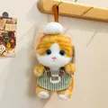 Simpatico portachiavi a gatto in peluche con cappello da chef e grembiule a righe verdi - Gatto / Giallo