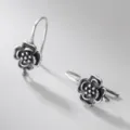 Ganci per orecchini a fiore in argento S925 vintage per DIY gioielli con finitura opaca - Stile Fiore con Cuore Perlato (E0072-F) / 1 Paio/Confezione / Argento