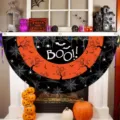 Decorative Halloween semi-circular fan flag with BOO bat and spider web patterns for party - BOO Letters and Bats (SXQ-007) / 37.5x75cm