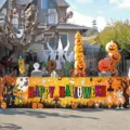 Large Halloween banner for yard decoration featuring colorful pumpkin and ghost prints - Style 4 (SHF-004) / 30x120cm (With Rope)