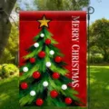 Weihnachts-Gartenflagge mit gemaltem Baum und Merry Christmas Text auf rotem Grund - Roter Ölgemälde Weihnachtsbaum Stil (Q-011) / 30x45cm
