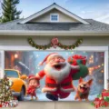 Festliches Garagentorbanner zu Weihnachten mit lustigem Weihnachtsmann und gelbem Auto Motiv - Retro Auto Weihnachtsmann (CK-014) / 400x180cm