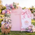 Κομψό ροζ σκηνικό με κείμενο Baby in Bloom για διακοσμήσεις πάρτι baby shower γενεθλίων - Στυλ Πολυεστέρα (GX-002) / 80x180cm+120x220cm
