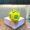 Stress relief 3D fidget spinner gear ball toy featuring vibrant yellow and green colors - No Keychain / Yellow