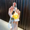 Retro-Mini-Laternen-Schlüsselanhänger mit warmem elektronischem Kerzenlicht und Karabiner - Retro Sechsecklampe / Weiß