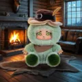 Muñeco de peluche verde Werewolf Kill auténtico con cara de vinilo y sombrero marrón - Estilo Cazador