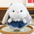 Süßer weißer Plüschhase in blauem Kleid, weiches Kuscheltier als Geschenk für Kinder - Blaues Kleid / 18cm