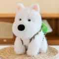 Adorabile peluche di cane Westie bianco seduto su un tappeto intrecciato per la casa - Avocado / 22cm