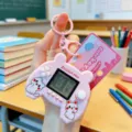 Rosa Mini-Tetris-Spielkonsole Schlüsselanhänger in Katzenform für Schüler - Rosa