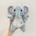 Adorabile bambola di peluche a forma di elefante magnetico grigio con bavaglio a stelle - Elefante / 20cm
