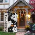 Halloween Gartenflagge mit niedlichen Geistern und Willkommensgruß für draußen - Vertikaler Willkommensgeist Stil (Q-004) / 30x45cm