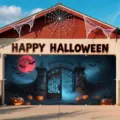 Pancarta para puerta de garaje de Halloween con puerta espeluznante y calabazas - Mansión del Terror (CK-015) / 150x100cm