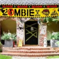 Großes gelbes Halloween-Zombie-Warnbanner für die Dekoration von Außenhöfen und Gärten - Zombie Invasion (SHF-006) / 30x120cm