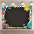 Φόντο φωτογραφίας Back to School με μαυροπίνακα και χρωματιστές σχολικές εικόνες - Στυλ SBJ-016 / 95x75cm