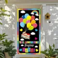 Bannière de porte thème aventure rentrée avec maison volante et ballons colorés - Style Maison d'Aventure (ML-005) / 90x180cm