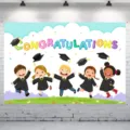Farbenfroher Hintergrund für den Kindergartenabschluss mit süßen Cartoon-Kindern - Abschluss-Themenstil (SBJ-007) / 95x75cm