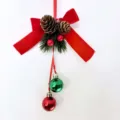 Festive red velvet bow Christmas ornament featuring pine cones and shiny balls - Red Velvet Bow Christmas Ball Style (款1)