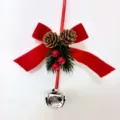 Festive Christmas bell ornament with red velvet bow, pine cones and Believe engraving - Red Velvet Bow Believe Bell Style (款2)