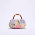 Exquisite farbige blumenbestickte Handtasche mit natürlichem Holzringgriff, Detailansicht. - Regenbogen / Zufälliges Blumenmuster