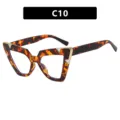Trendy oversized cat eye sunglasses in tortoise shell pattern with rhinestone accents C10 - Patterned Clear Lens