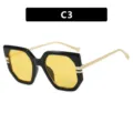 Gafas de sol de gran tamaño irregulares con montura negra y lentes amarillas - Lente Amarilla / Negro Brillante (C3)