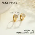 Detailed macro view of gold plated stainless steel clover earrings showing size 0.8cm - Four-Leaf Clover Style (NMSE-P113-2) / 18K Gold