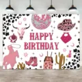 Sfondo fotografico per compleanno western rosa con stampa di mucca e palla da discoteca. - Tema Stivali da Cowboy Sfera da Discoteca (SBJ-003) / 95x75cm