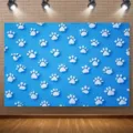 Fotohintergrund mit Pfotenabdruck-Muster in Blau und Weiß für Haustier-Partydeko - Blau-weiße Pfotenabdrücke (SBJ-002) / 95x75cm