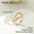 Detailansicht eines zweifarbigen Edelstahl-Knotenrings mit Material- und Gewichtsangabe. - Größe 6 / Gold Silber Zweifarbig Knoten Design (NMSR-M7110-4) / Gold-Silber-Kontrast