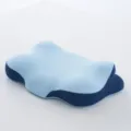 Almohada ergonómica de espuma viscoelástica mariposa en dos tonos de azul para cuello - Pieza Única / Azul cielo