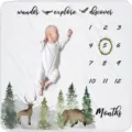 Couverture étape bébé aventure forestière avec chiffres mensuels et motifs animaux - 91x102cm (Polyester) / DAYET007