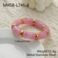 Bracelet élégant en résine acrylique marbrée rose avec anneaux en acier inoxydable doré - Rose (NMSB-L741-3)