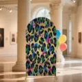Trendiger Bogenhintergrund mit buntem Leopardenmuster für modische Partydekorationen - 50x120CM