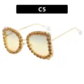 Luxe oversized zonnebril voor dames met amberkleurige strass-steentjes en goudkleurig montuur. - Eén maat / Groengeel (C5)