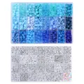 Detaillierte Ansicht des DIY-Perlensets mit blauen Tonnenperlen und Alphabet-Quadratperlen - Mischung aus Tönnchen- und Quadratperlen / 2-Kit Packung (9x6mm & 6x6mm) / Blau-Serie