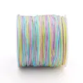 Bobine de cordon tressé multicolore de 0,8 mm en couleurs pastel pour bijoux DIY - Teinture par Espaces Dégradés (#077) / Env. 30 Mètres/Rouleau / Ombré Arc-en-ciel