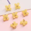 Mini pendentifs en résine fleur d'osmanthus jaune avec perle dorée pour création de bijoux - 7mm (5 pièces/paquet) / Jaune Foncé