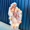 Handgefertigtes schillerndes Schmetterling-Perlen-Handyband mit orange-weißen Perlen - Orange