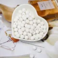 Perles rondes en acrylique blanc pour la fabrication de bijoux DIY dans un plat - Perle Ronde (BSD343) / 6mm (200 pièces/paquet) / Blanc