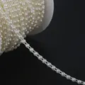 Catena di perle semitonde in ABS bianco crema per decorazioni abiti da sposa - Doppia Linea / 3mm 5m/confezione / Beige
