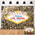 Sfondo fotografico per festa a tema Las Vegas con paillettes oro e insegna della città - Tema Las Vegas (SBJ-001) / 95x75cm