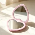 Specchio da trucco pieghevole rosa a forma di cuore con vetro HD bifacciale portatile - Rosa
