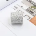 Cuerda de algodón bicolor plata y blanco de 1,5 mm para manualidades y trenzado DIY - 1.5mm 10m/Rollo / Gris-Blanco