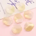 Cuentas de flores de vidrio 3D crema translúcido para hacer joyas DIY y amuletos - 5 Piezas/Paquete (Aprox. 22x25mm) / Oro blanco