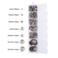 7-vaks DIY-sieradenaccessoireset met diverse bloemkraalkapjes en afmetingen. - Flower Bead Caps (7-Grid Box) / Zilverkleurig